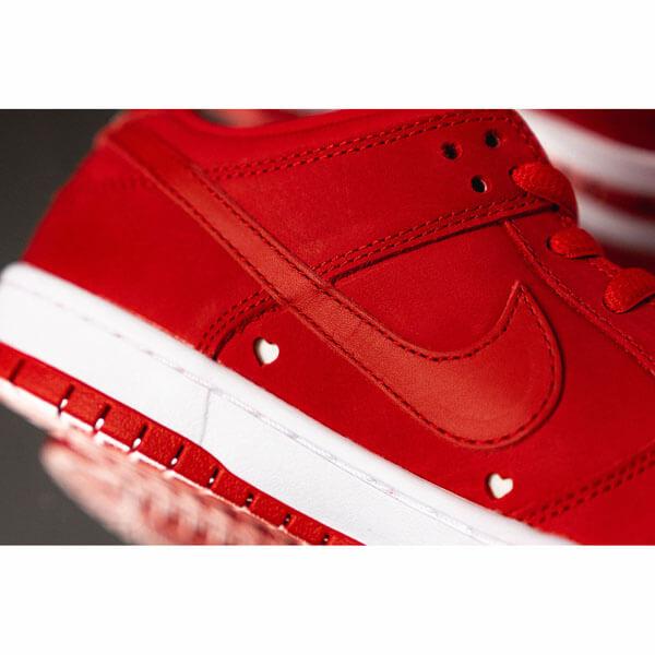 ナイキ スニーカー コピー ×GDC  SB Dunk Low Very Girls Dont Cry RED SS 19 BQ6832600